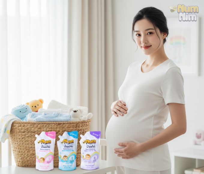 Tui-nuoc-giat-NumNim-700ml-cho-me-di-sinh